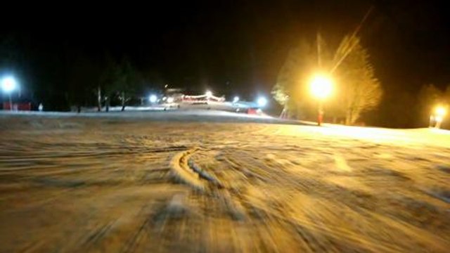 Des objets glissants non identifiés dévalent les...