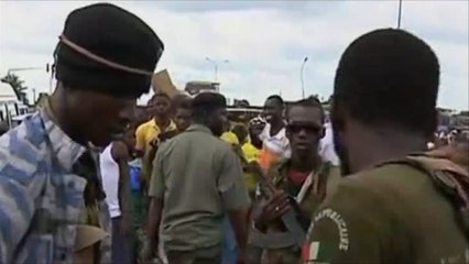 متمردون من جيش ساحل العاج يسيطرون على ثلاث مدن