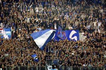 Football : le Racing est toujours en...