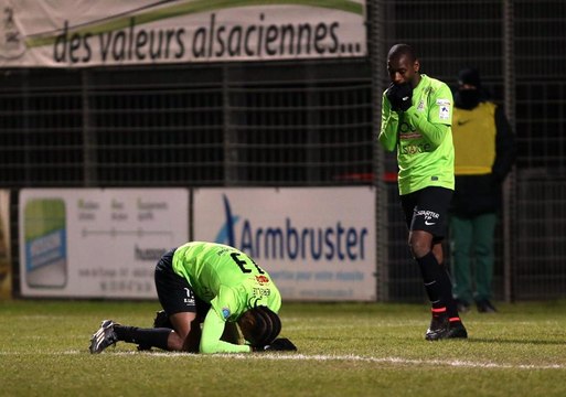 Football : les SR Colmar au fond du...