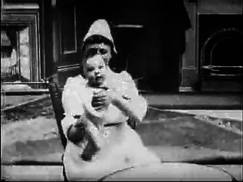 Baby's Toilet (1905)