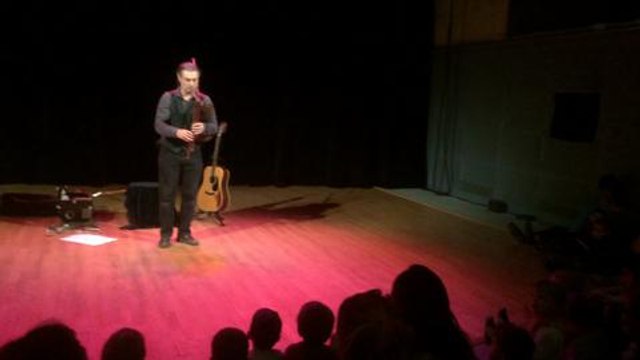 Vidéo : intéraction musicale pour les enfants de 3 mois à 3 ans à l'auditorium de...