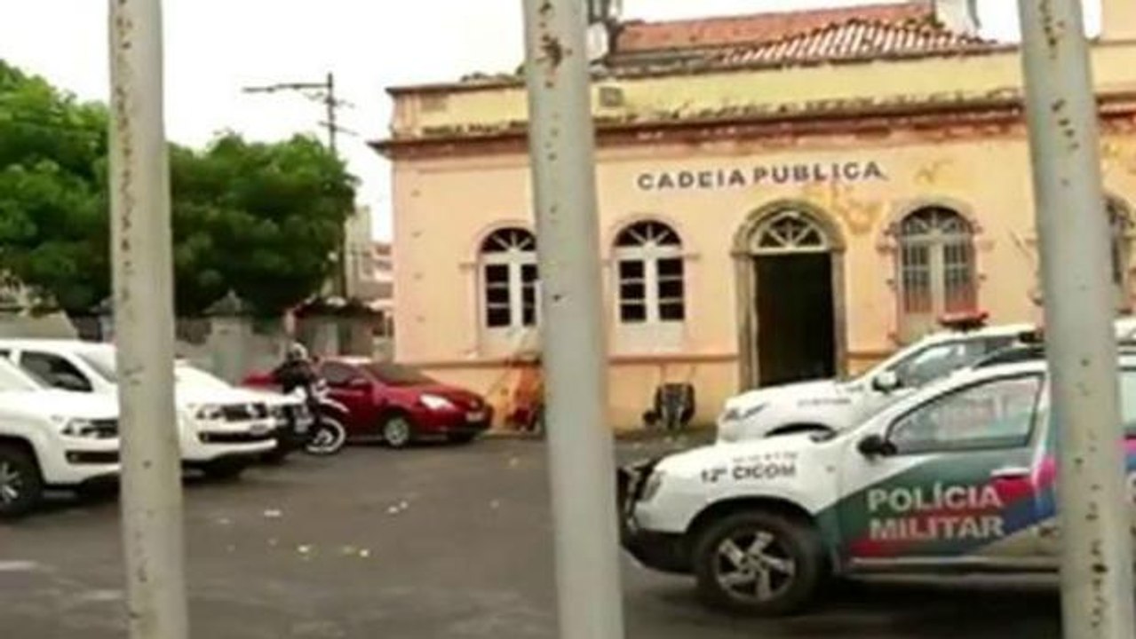 Pelo menos 33 presos morrem no maior presídio de Roraima