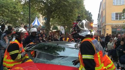 Desincarceration de victimes : un exercice presente aux Caladois pour la journee de la securite...