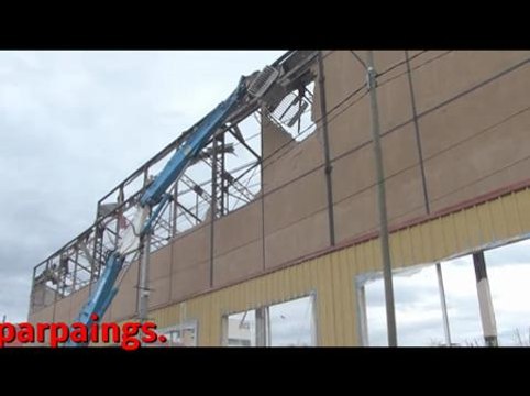 Villefranche : la demolition de l'ancien Mr Bricolage a commence pour faire place au futur multiplex...