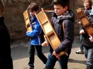 Le retour des crecelles a...