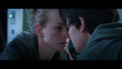 Britt Robertson, Asa Butterfield In 'The Space Between Us' Trailer 3