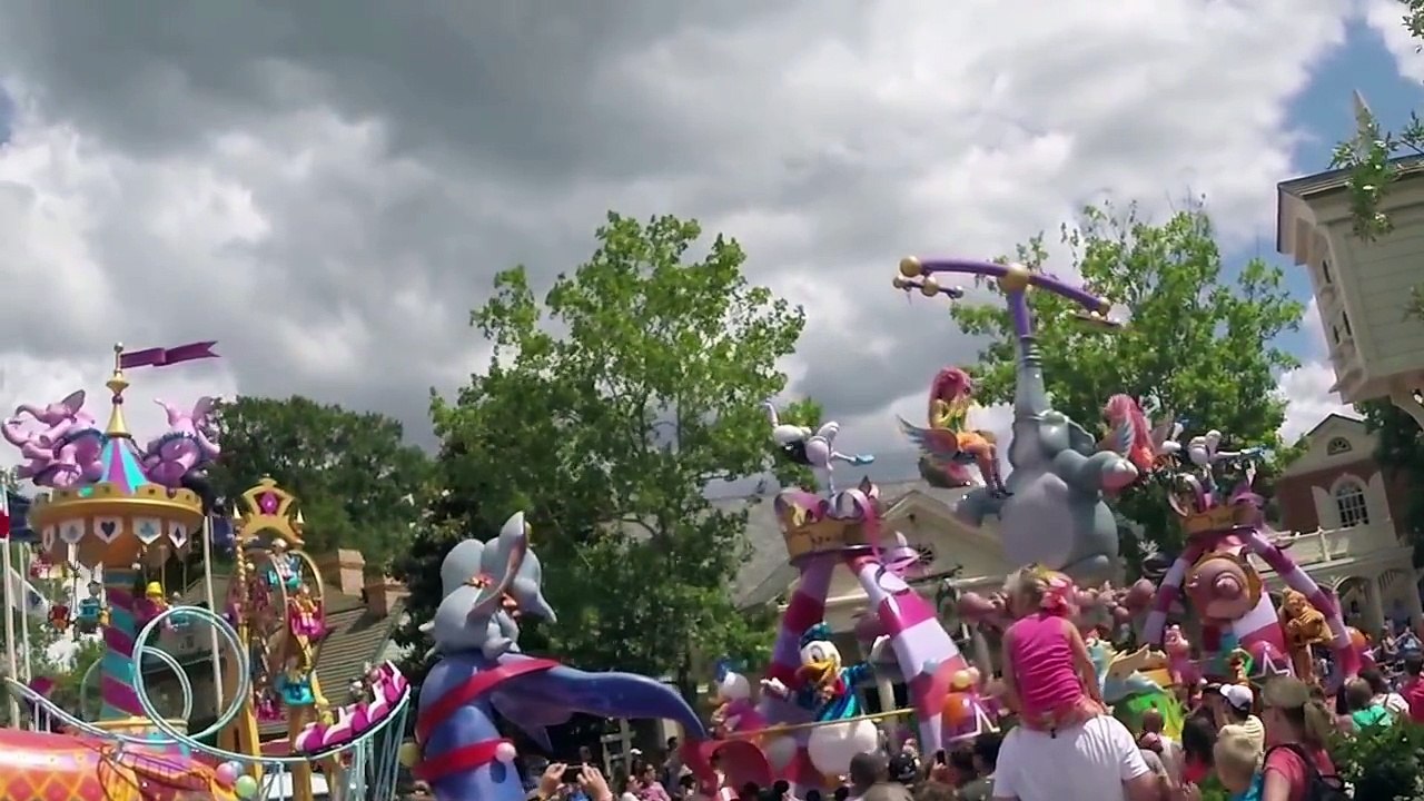 EPIC DISNEY WORLD SURPRISE EGGS TRIP Disney Frozen Cars Mickey Toy Story Funny ディズニー Review