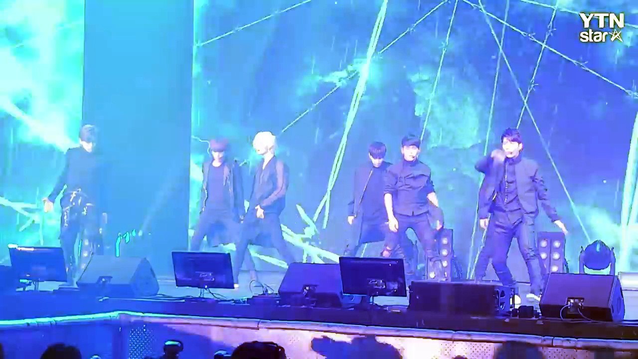 [★영상] 인피니트, 칼군무의 정석…강렬한 '태풍(Tne Eye)' / YTN (Ye...