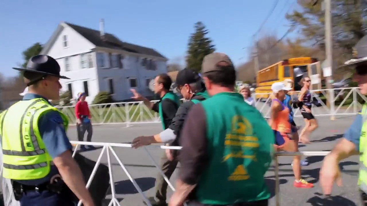 Patriots Day Featurette - Re-Creating the Marathon (2017) - Movie-g7oGPYFwTms