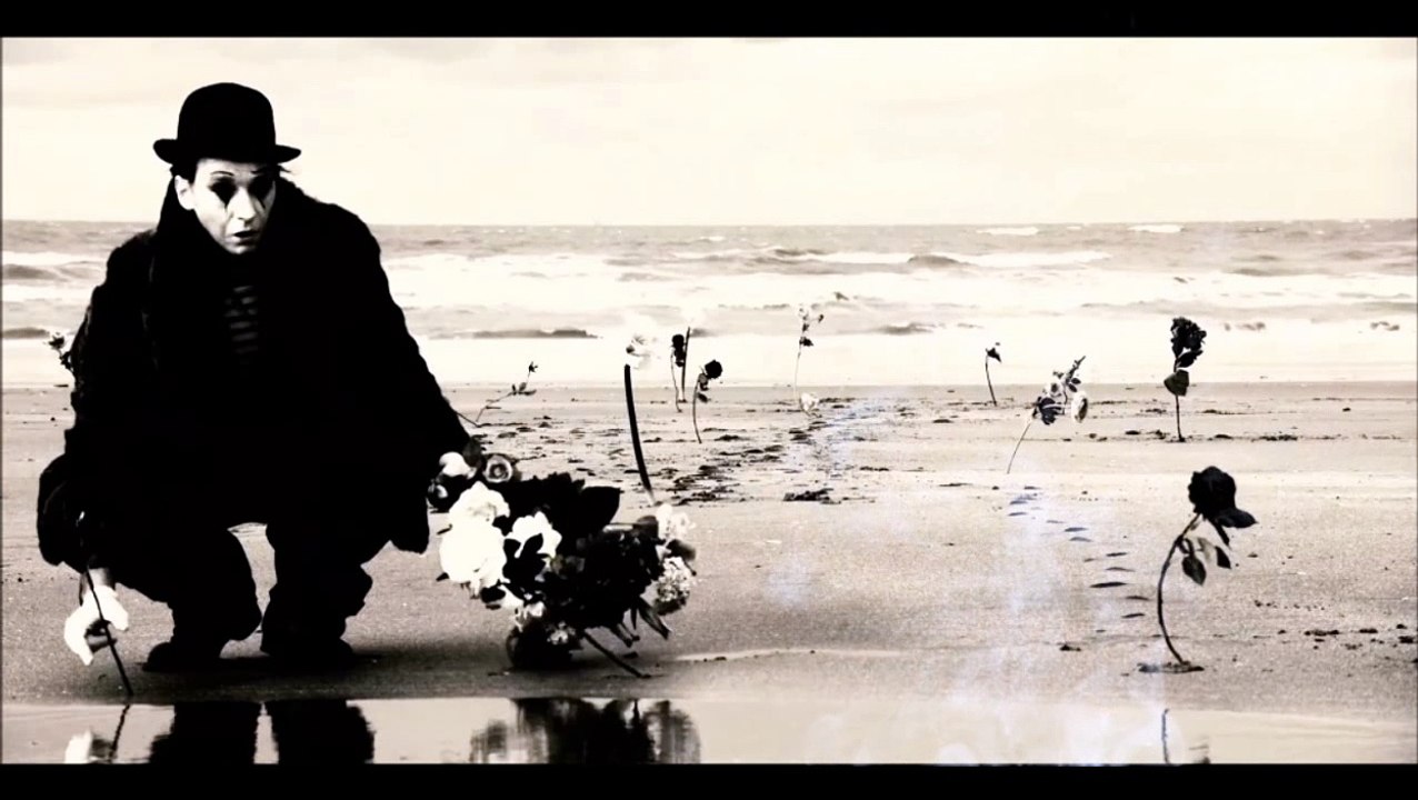 une des plus belle chanson de ces dernieres années ..