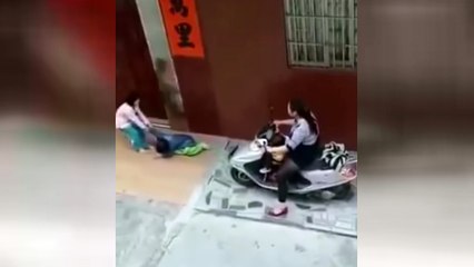 Küçük kızına işkence görüntüsü ülkeyi ayağa kaldırdı