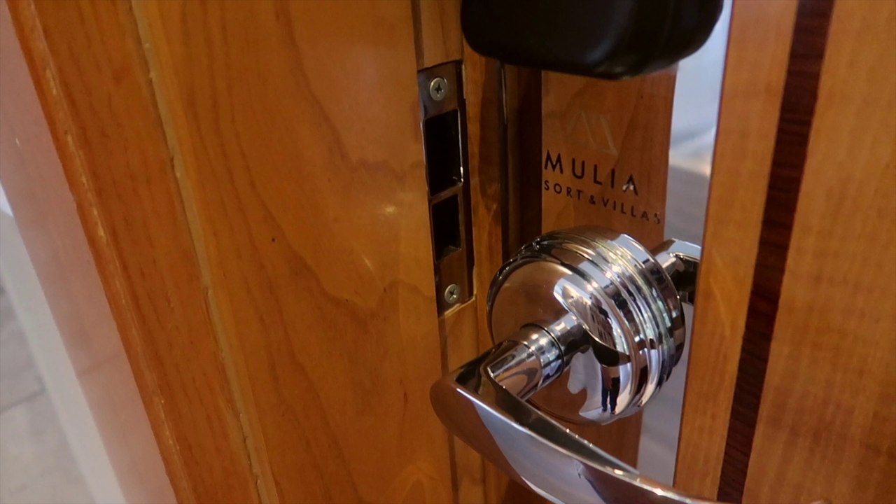 HOTEL MULIA BALI SUITE ROOM - MULIA BALI HOTEL ROOM TOUR INDONESIA