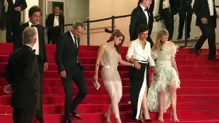 Juliette Binoche in Cannes with 'Clouds of Sils Maria' cast