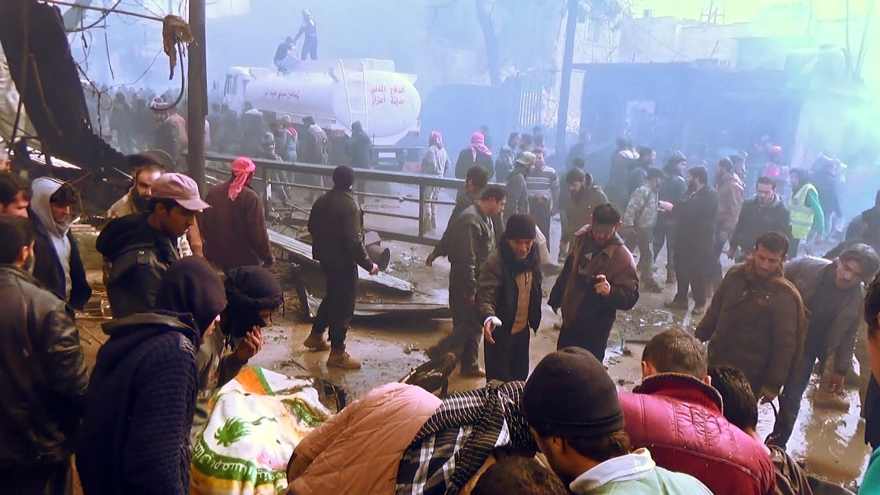 43 قتيلا على الأقل بانفجار آلية مفخخة في أعزاز...