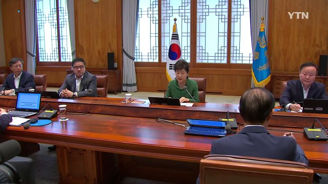 청와대 지시로 모금 ...안종범 前 수석 소환 / YTN (Yes! Top News)