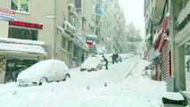 Turquie: Istanbul paralysé par une tempête de neige