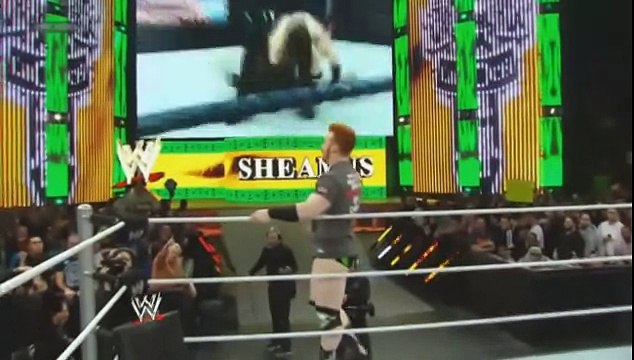 Sheamus vs Mark Henry - Arm Wrestling Match - May 3rd. 2013