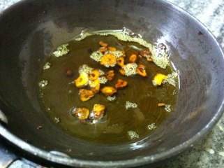 Home Remedy To Relieve Backache (Back Pain) In Hindi With English Subtitles