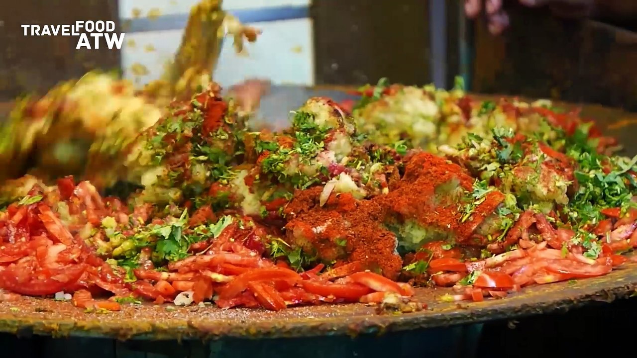 Indian Street Food - BUTTER CURRY BUN - Sardar Pav Bhaji