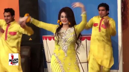DOOD BAN JAWANGI - AFREEN KHAN UNSEEN GARMA GARAM MUJRA - 2016 PAKISTANI MUJRA DANCE