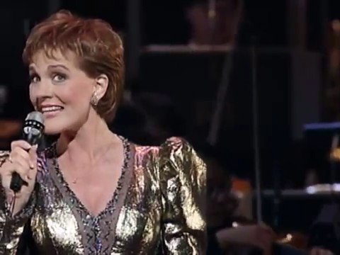 JULIE ANDREWS – Gershwin Medley (1995) (HD)