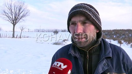 Bora bllokon fshatrat, banorët hapin rrugë alternative