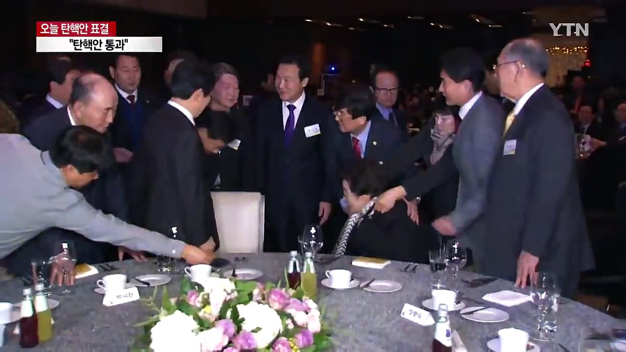 야권 대선 주자 한자리 "탄핵안 통과" / YTN (Yes! Top News)