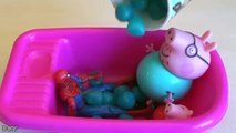Learn Colors Spider-Man Peppa Pig Baby Bath Time Playing With Colours Candy Peppa Pig Family