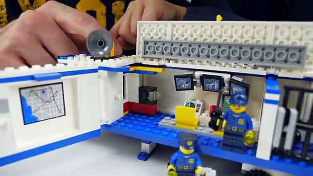 ЛЕГО СИТИ ПОЛИЦИЯ. Собираем Полицейский участок Лего Грузовик. LEGO CITY Mobile Police Unit 60044