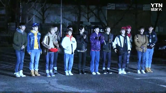 [★영상] 세븐틴 승관 귤 드세요~ 제주도 귤 이예요 (뮤직뱅크 출근길) / YTN (Yes! Top News)