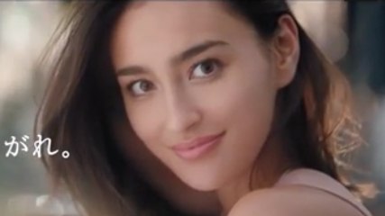 【 長谷川潤 CM 】 レディにしあがれ！！資生堂 マキアージュ　下地「スキンケアまで」篇 15秒