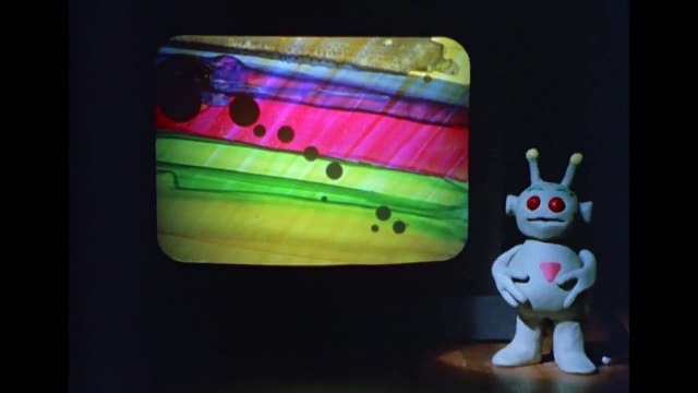 GRANDMORPH'S HOME MOVIES - THE AMAZING ADVENTURES OF MORPH EP24-HzOiyVvxU0c