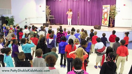 Twist song _ Learn Right and Left _ English song for children with movements _ Patty Shukla-dq3mJeUN-Ys