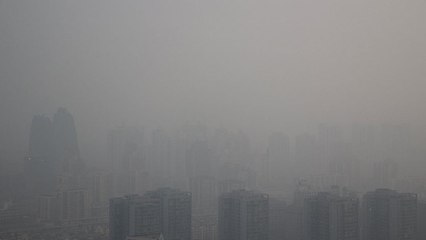 У Китаї зі смогом боротиметься поліція