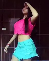 Real Hot Dance By A Sexy Girl In Bathroom.