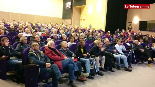 Saint-Pol-de-Léon (29). Vendée Globe. Allez Armel, on pense à toi !