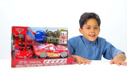 Disney •Pixar Cars Lightning McQueen Unboxing Video-dKE0wQJh_Hw