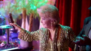 BRIGHT LIGHTS Trailer (2017) Carrie Fisher, Debbie Reynolds Documentary HD-7qO2wJwiNYE