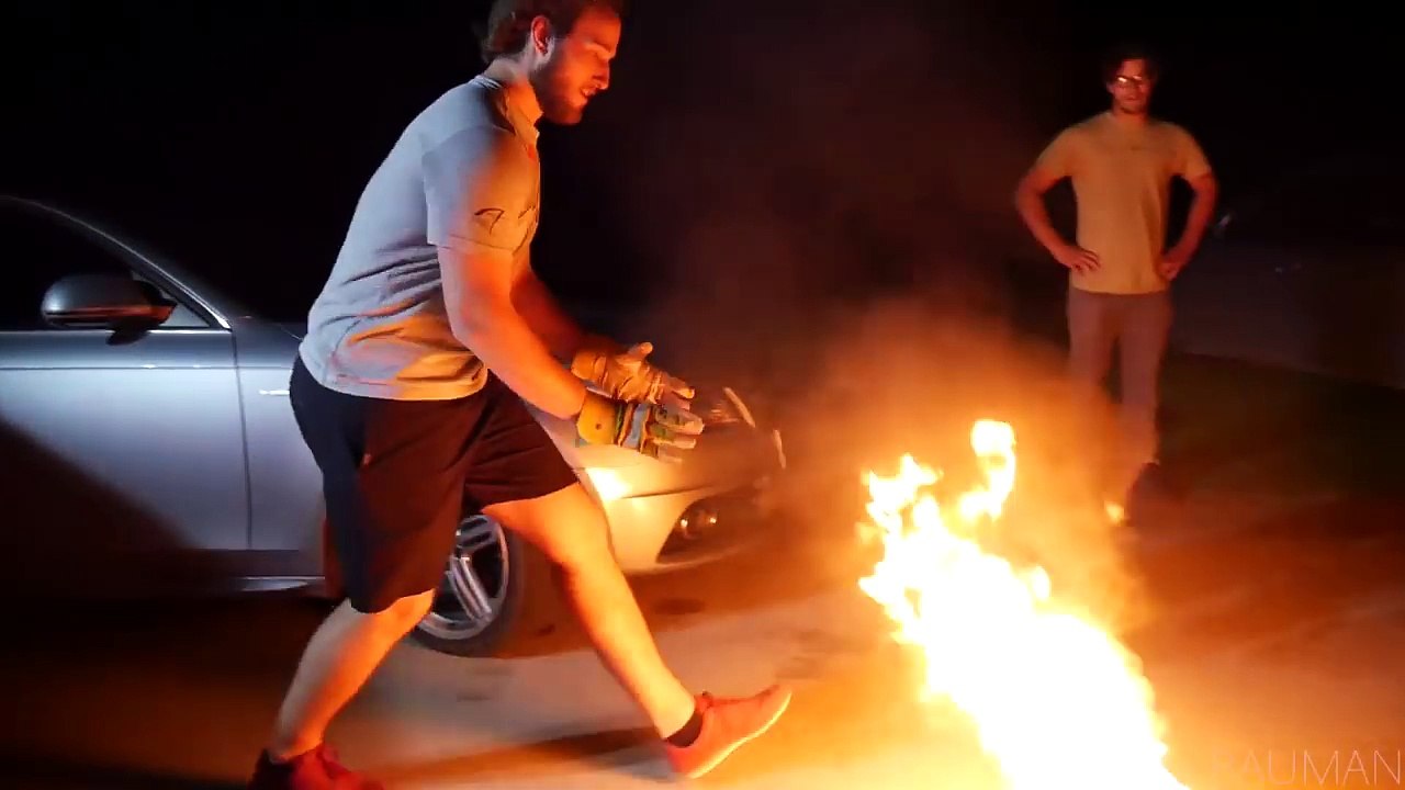 Polio je košarkašku loptu benzinom, a onda je zapalio. Kada vidite šta je sljedeće uradio, PAŠĆETE SA STOLICE!