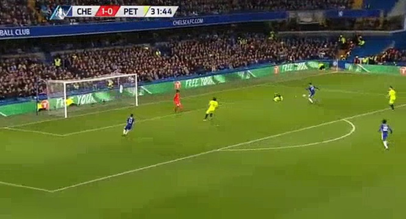Pedro Missed 100% Chance HD - Chelsea 1-0 Peterborough United - 08.01.2017 HD