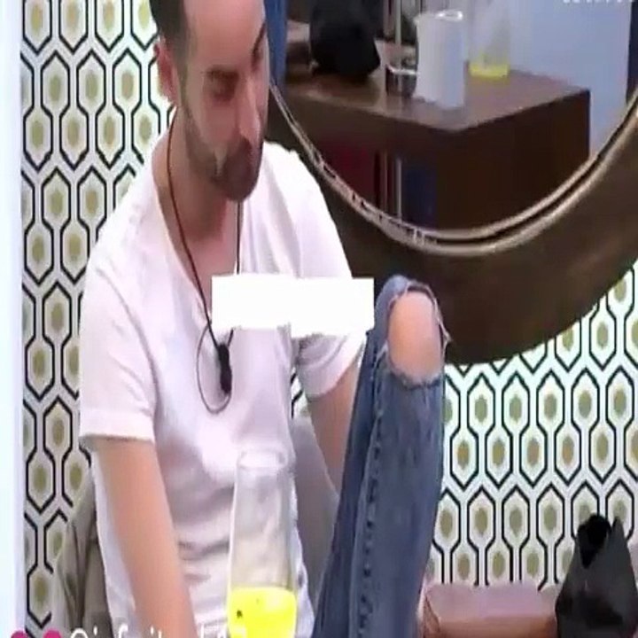 Meri la leche da mas mucosidad Yo creo que no ,pero hay gente que dice que si / Gran Hermano 17