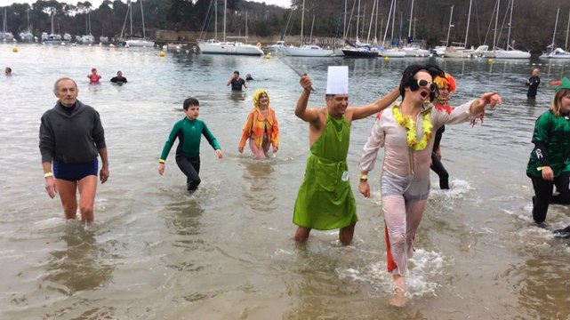 Baignade rock'n roll dans une eau à 6 degrés