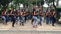 Meksika'dan  Kizomba dansı ilginç dansı izleyelım