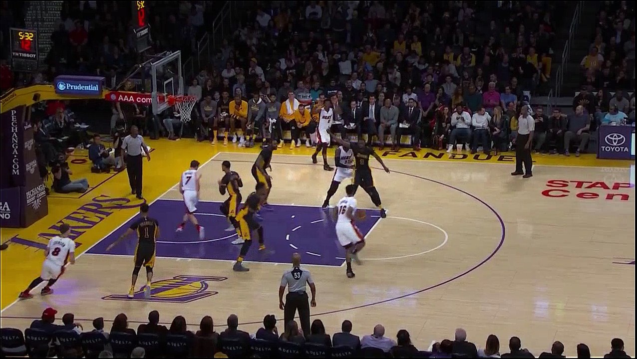 Jordan Clarkson Squares Up Ready To Fight Goran Dragic After Heated Exchange Of Pushes!