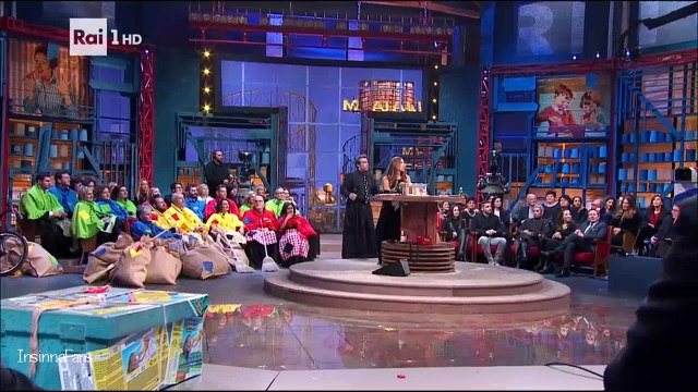 Affari Tuoi Speciale Lotteria Italia del 6-1-17 (gioca la Sardegna) - Parte 2