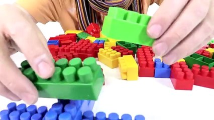 Christmas tree from the constructor! Clown Pim Pim! Елочка из конструктора!