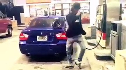 Well, that's one way to pass the time while filling up