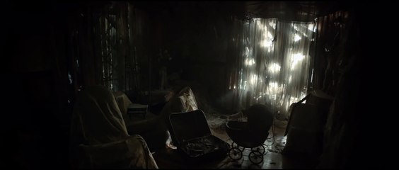 Mas Negro Que La Noche - MOVIE CLIP-4GczM7hg9C0