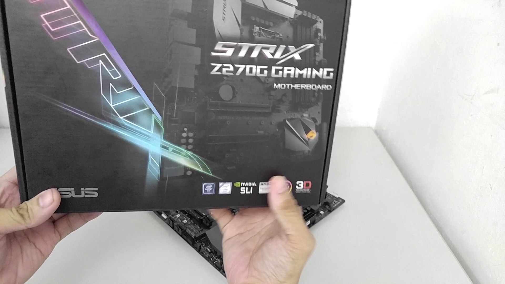 ASUS ROG Strix Z270G GAMING Motherboard Unboxing and Overview - video  Dailymotion